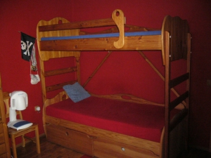 Pácolt emeletes ágy