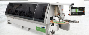 Biesse Akron típusú élzárógépünk